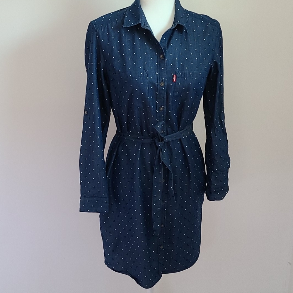 🎉Host Pick🎉Levi's denim dress with little polka
